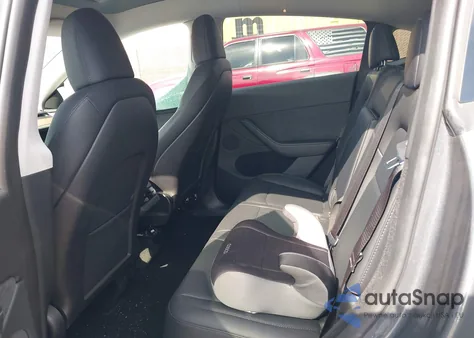 2023 Tesla Model Y Awd/Long Range Dual Motor All-Wheel Drive from USA, damaged, VIN 7SAYGDEE1PA208653